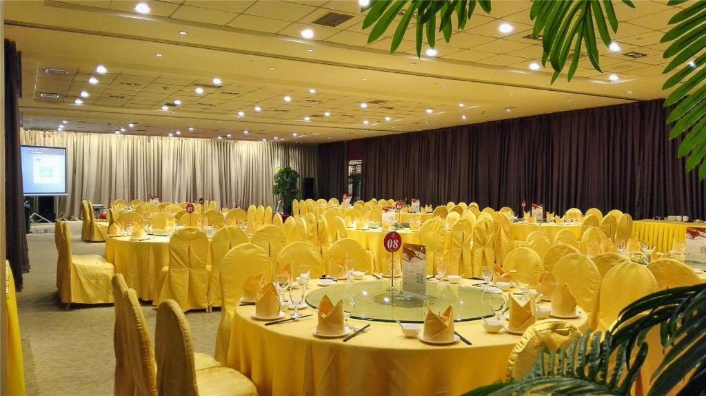 Shenyang Haiyun Jinjiang International Hotel Exterior foto