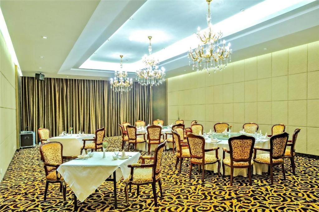 Shenyang Haiyun Jinjiang International Hotel Exterior foto